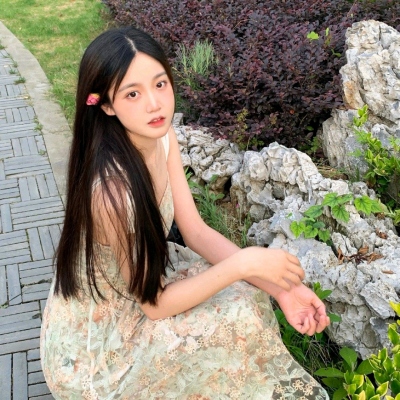 当下超火的真人女生QQ唯美头像 15张合集