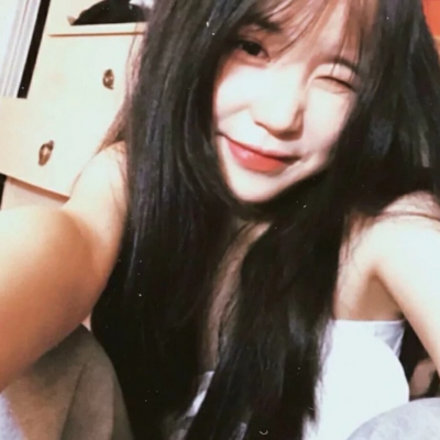 18张小众复古胶片风女生头像合集 适合当头像的复古感美图都在这