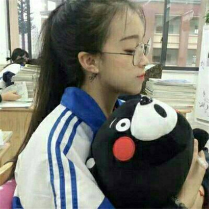 12张戴眼镜的可爱真人女生头像合集