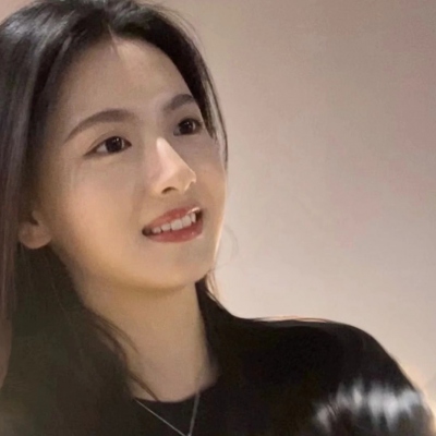 9张温柔气质感女生真人头像，直接用不踩雷