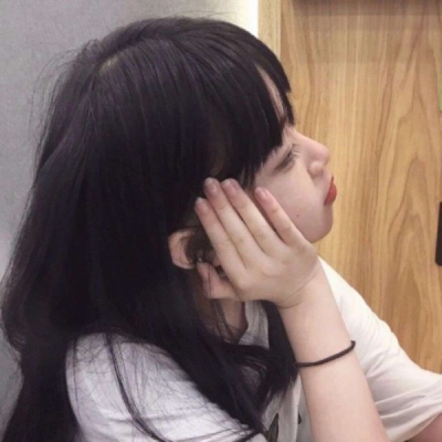 现在网络上超火的女生真人个性头像合集来啦，一共10张