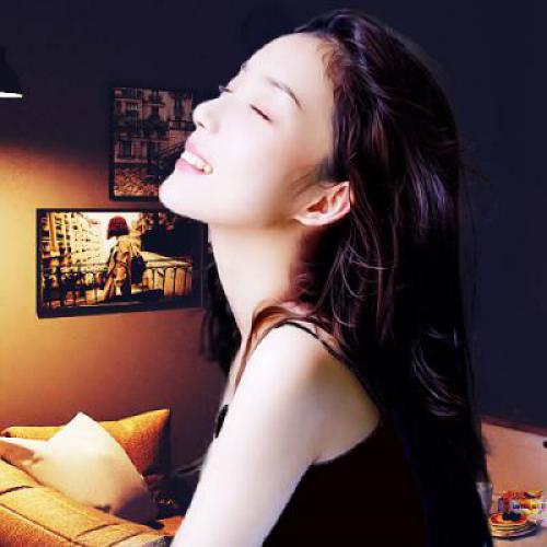 女生微信头像上新啦！这里整理了12张最新款的女生头像合集，方便大家挑选适合自己的微信头像。