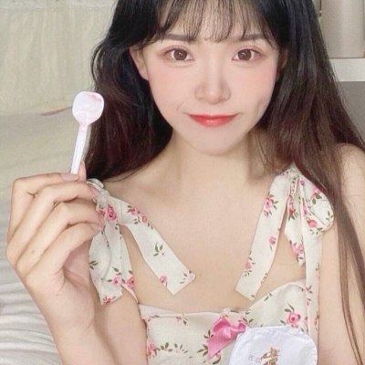 8张治愈又清新的女生头像，氛围感拉满