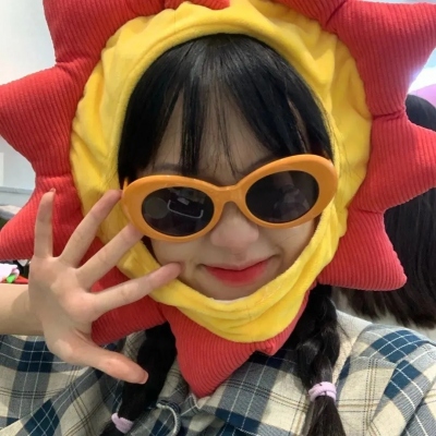 20张小众不撞款的真人女生头像 快收藏