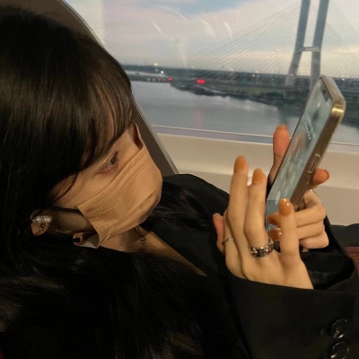 超火的女生御姐霸气头像来啦 共20张