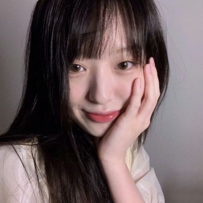 超火女生个性高清头像合集，一共20张