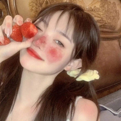 超火的女生真人微信头像合集 20张高清图分享