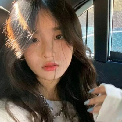 女生真人青春自然头像合集 共13张