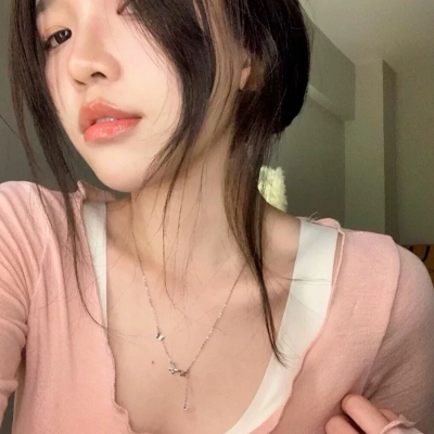 热门真人女生头像合集 19张高清图分享