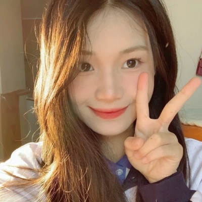 QQ最火女生高清头像合集 共12张