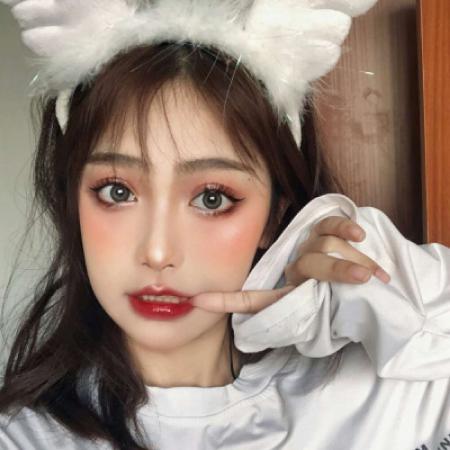 最新女生微信头像 16张真人高清版