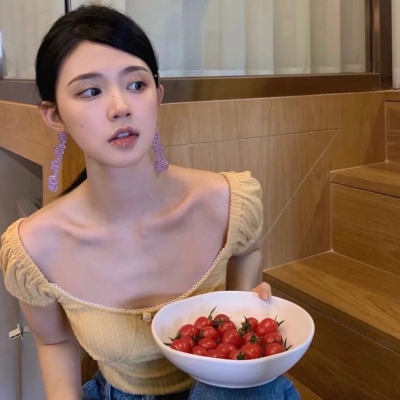 9张温柔气质感女生真人头像，直接用不踩雷