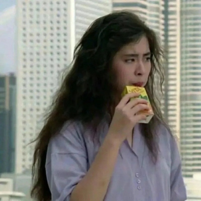 12张质感拉满的真人女生头像 小众又高级