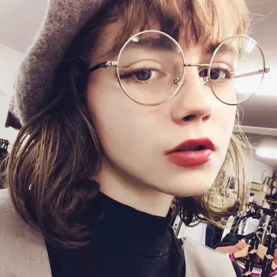 近期超火的真人女生头像合集，13张氛围感拉满