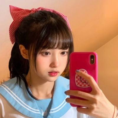 新版18岁左右真人女生头像 共17张可自取