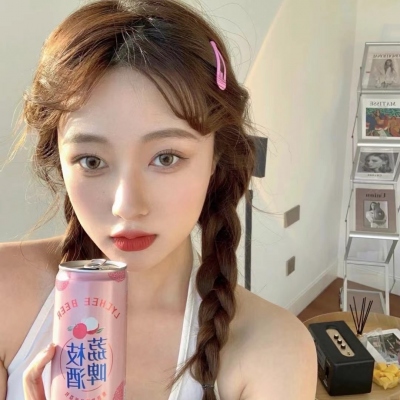 超火的女生御姐霸气头像来啦 共20张