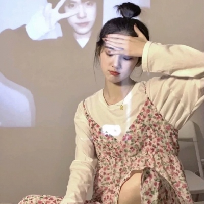 QQ最火女生高清头像合集 共12张