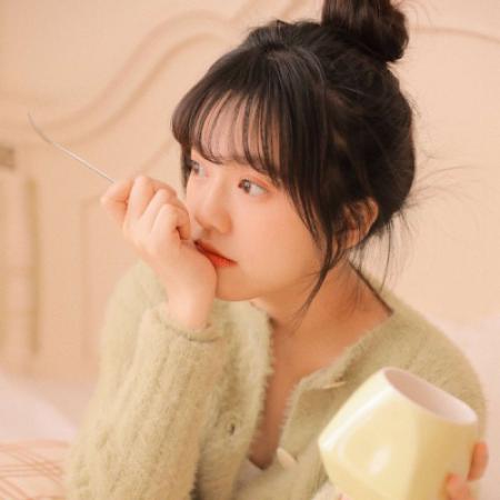 女生小清新高清真人头像合集 共20张