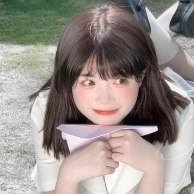 女生可爱呆萌真人微信头像上新啦！13张最新原图直接存