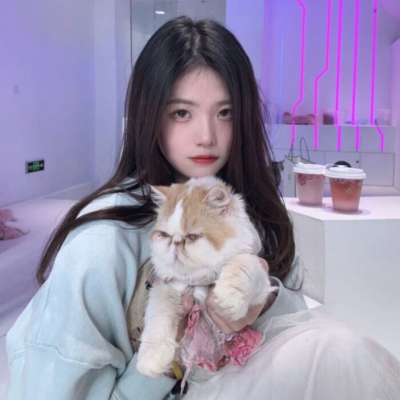 现在网络上超火的女生真人个性头像合集来啦，一共10张