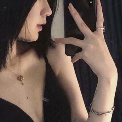 超火的不露脸女生高清头像 共18张