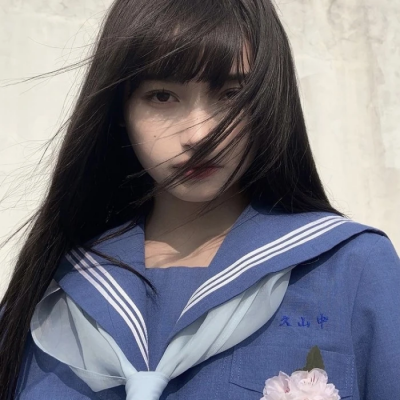 14张氛围感拉满的ins风真实女生头像合集