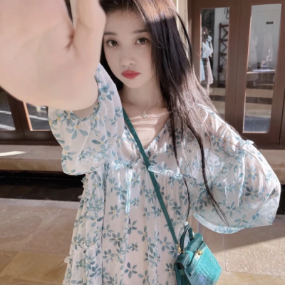 14张氛围感拉满的ins风真实女生头像合集