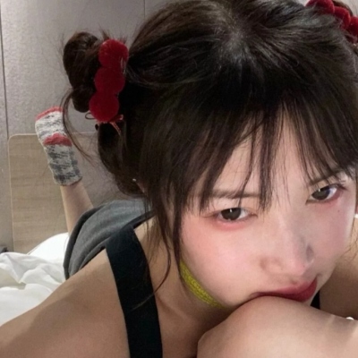 超火的真人女生高清头像来了，这里整理了10张好看的合集。