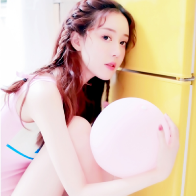 最新女生微信头像合集 一共12张高清美女头像