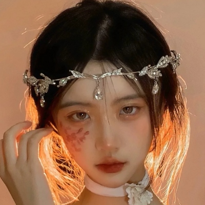 超火高清女生头像合集，一共14张好看又时髦