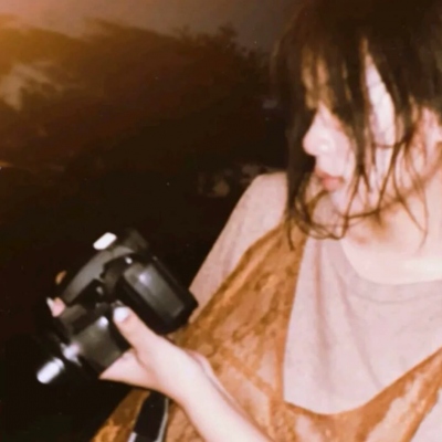 18张小众复古胶片风女生头像合集 适合当头像的复古感美图都在这