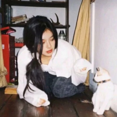 18张小众复古胶片风女生头像合集 适合当头像的复古感美图都在这