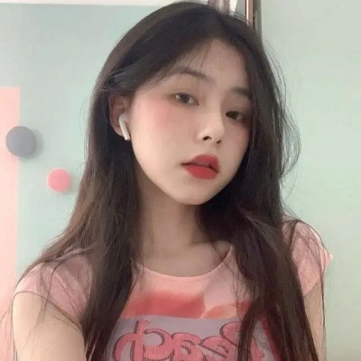 10张质感超棒的酷飒女生真人头像分享