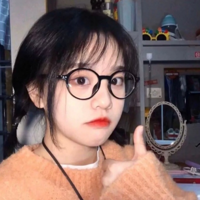 现在网络上超火的女生真人个性头像合集来啦，一共10张