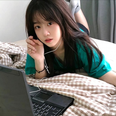 20张高清女生真人头像，质感拉满直接用