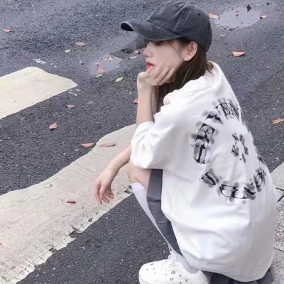 女生真人好看头像上新！7张最新合集直接存
