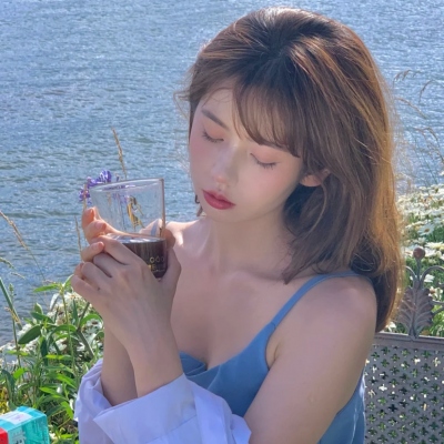 超好用的女生耐看高清头像 一共12张