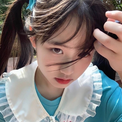 超火的女生高冷真人头像来啦 共19张