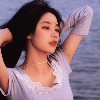当下超火的女生丧系头像合集 20张
