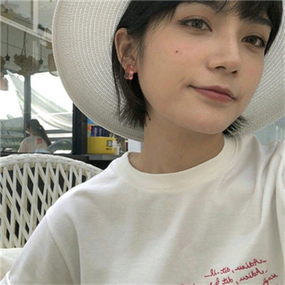 超拽霸气女生真人头像合集！16张好看的头像直接抱走