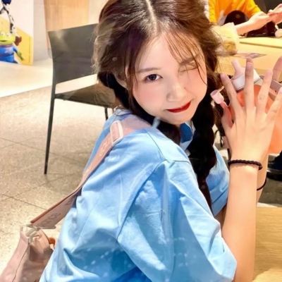 ins风温柔女生头像合集 共18张高清图