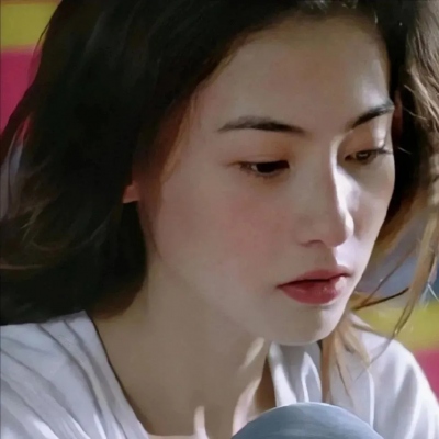 20张小众不撞款的真人女生头像 快收藏