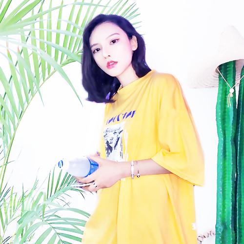 最新高清好看女生头像合集 共12张