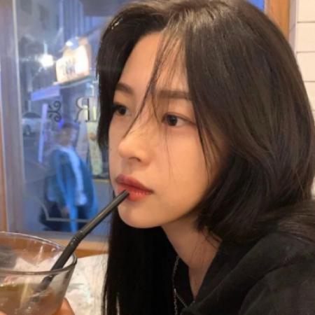 款有气质有内涵的女生头像合集 共20张