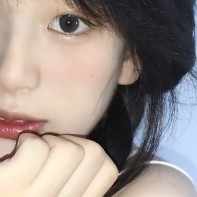 20张高清女生真人头像，质感拉满直接用