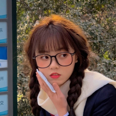 超火的女生真人微信头像 20张合集