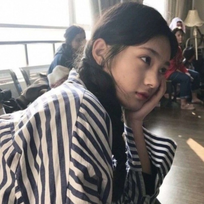 新版QQ女生头像合集 共20张