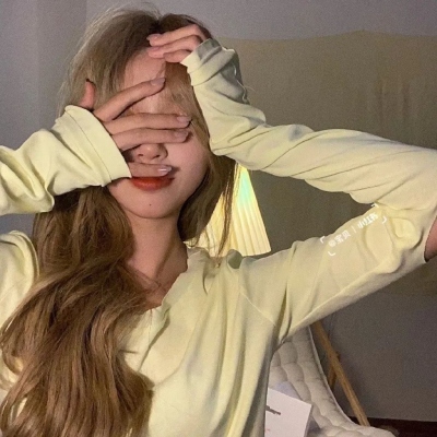 ins风温柔女生头像合集 共18张高清图