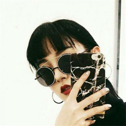 超拽酷感女生头像合集 10张高清无水印