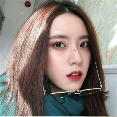 超拽酷感女生头像合集 10张高清无水印